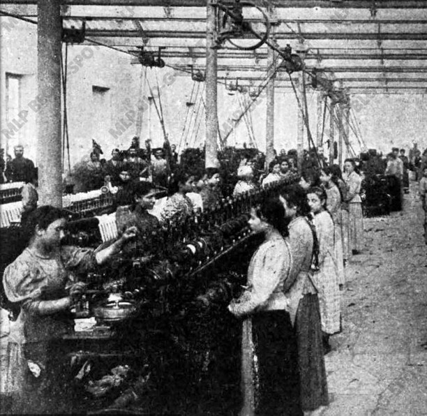13 Απριλίου 1892, η πρώτη απεργία γυναικών στην Ελλάδα. Εργοστάσιο Ρετσίνα στο Πειραιά.